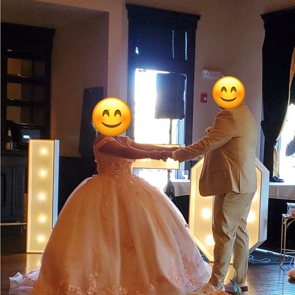 Quinceañera/Sweet Sixteen Gown - Picture 3 of 4